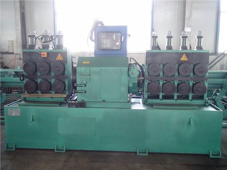 Semi-automatic Type WXC-80C Round Bar Peeling Machine Centerless Lathe Semi-automatic Type WXC-80C Round Bar Peeling Machine Centerless Lathe