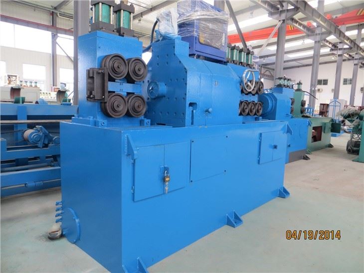 Semi-automatic Type WXC-80C Round Bar Peeling Machine Centerless Lathe Semi-automatic Type WXC-80C Round Bar Peeling Machine Centerless Lathe