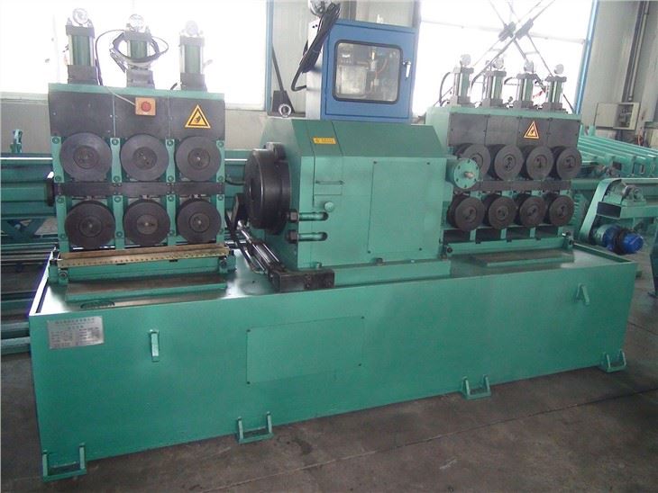 Semi-automatic Type WXC-80C Round Bar Peeling Machine Centerless Lathe Semi-automatic Type WXC-80C Round Bar Peeling Machine Centerless Lathe